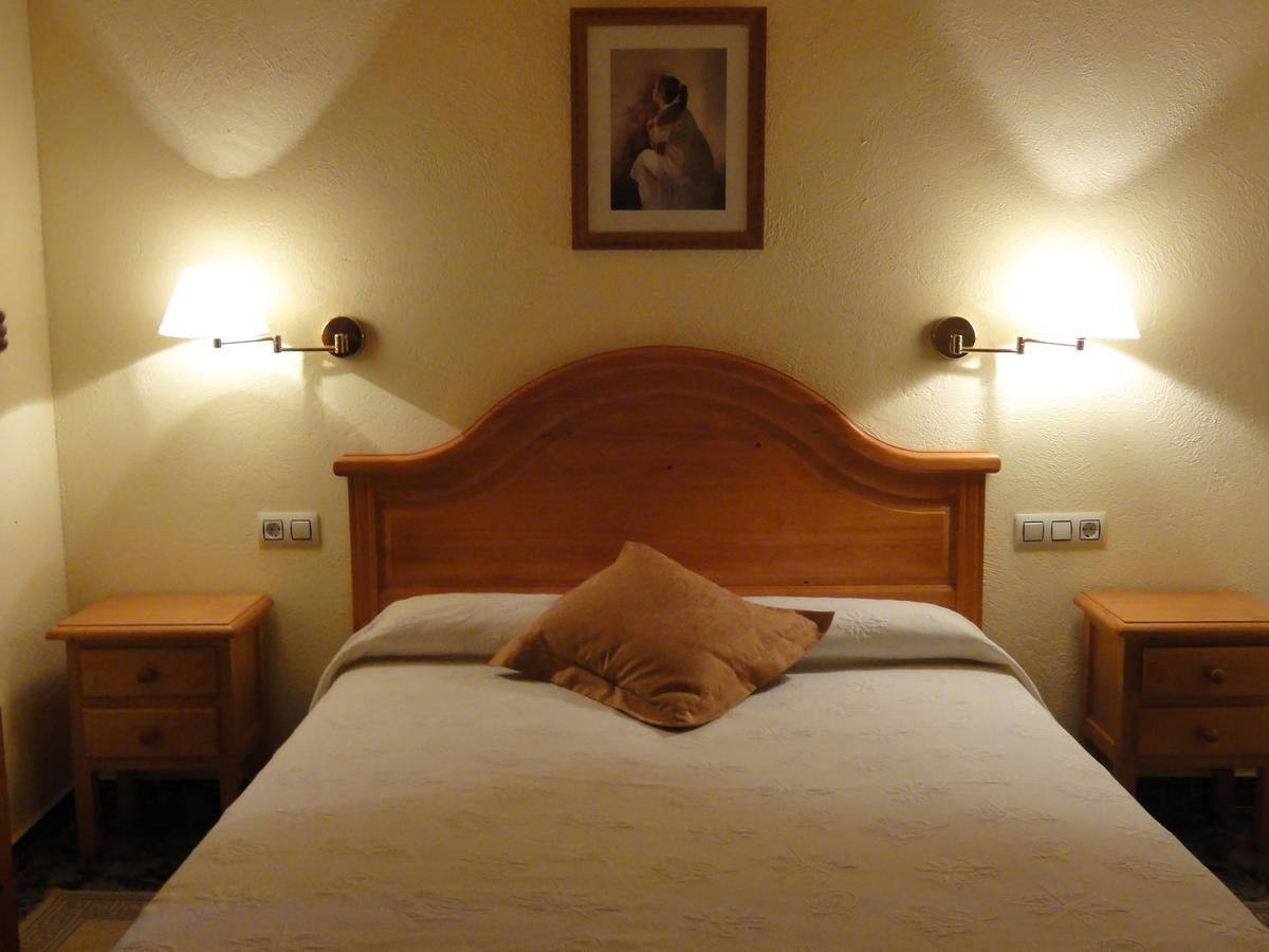 Hotel Ca L'Amadeu Vilanova de Escornalbou Pokoj fotografie